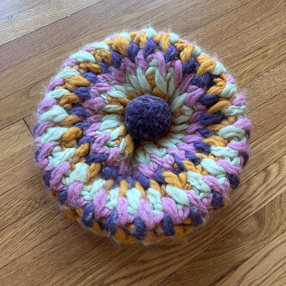 FABULOUS MISSONI KNITTED BERET w POM POM